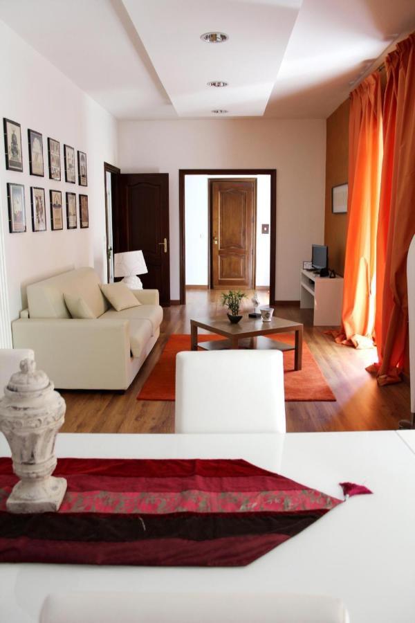 Casanova Appartement Alba  Buitenkant foto