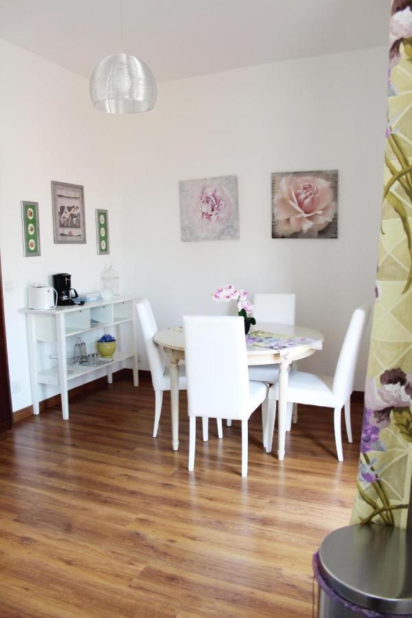 Casanova Appartement Alba  Buitenkant foto