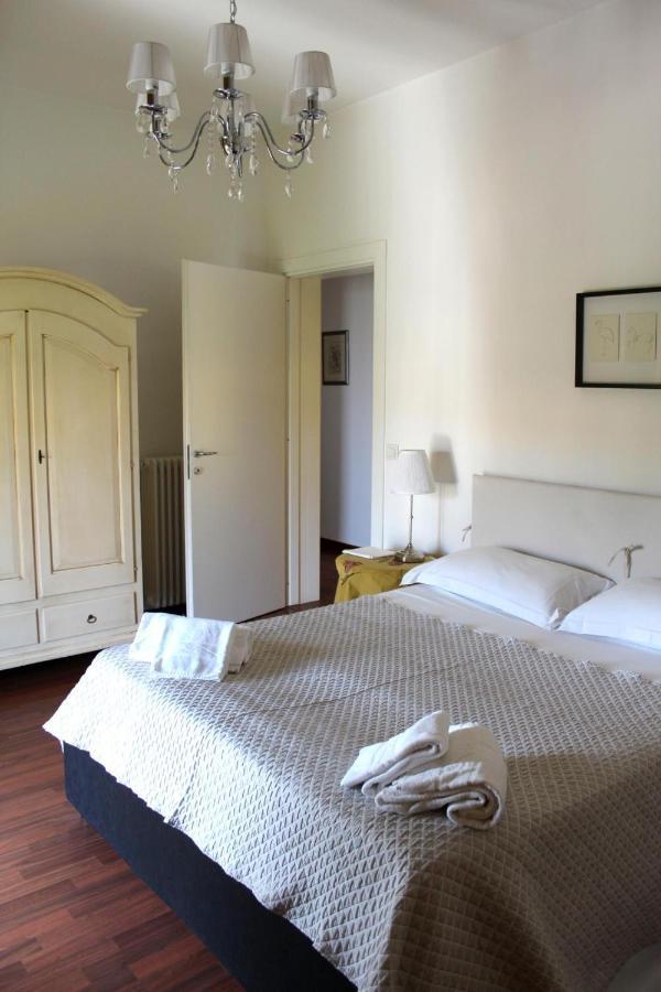 Casanova Appartement Alba  Buitenkant foto